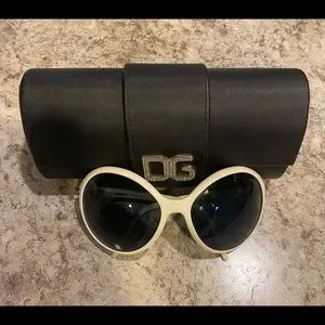 D&G 6006-B Sunglasses D&G DD 6006B Sunglasses | FREE Shipping - Go-Optic.com  main image 2